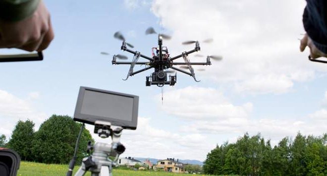 Drone pilot lessons provide new career option for freelancer generation