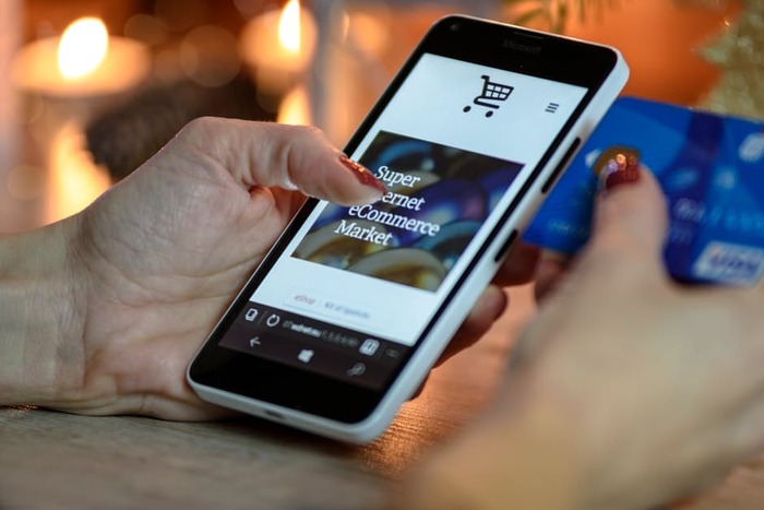 Pallet Truck Supplier urges companies to invest in eCommerce as spending continues to rise