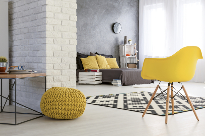 BOLD, STATEMENT PIECES OF FURNITURE TO STAY IN FASHION, SAY PRO AUCTION.