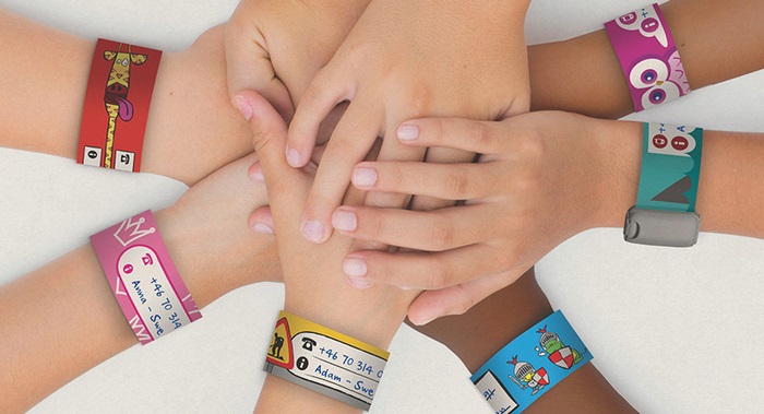 Raw Labels highlights the benefits of wristbands for keeping children safe at school