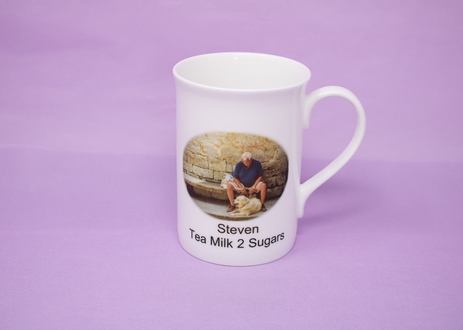 Another benefit of the services provided by Memoryprints4u is that small personalised items such as photo frames, calendars featuring loved ones and wall art can give the resident’s room that homely touch and restore a sense of self often not found in many care settings.