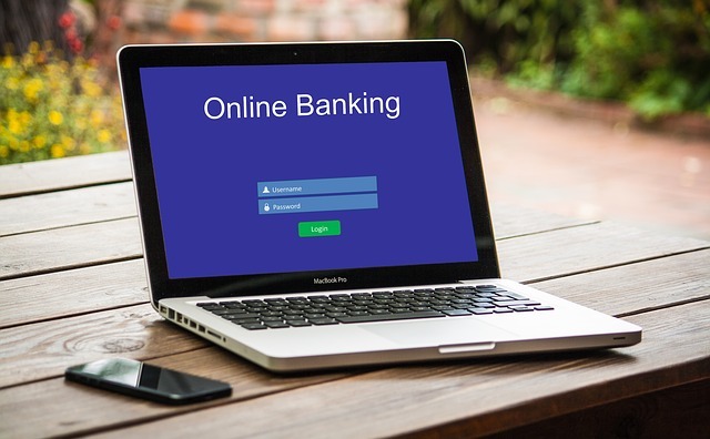Banks and Financial Providers Can Meet Consumer Demands for Convenience with Live Chat Software