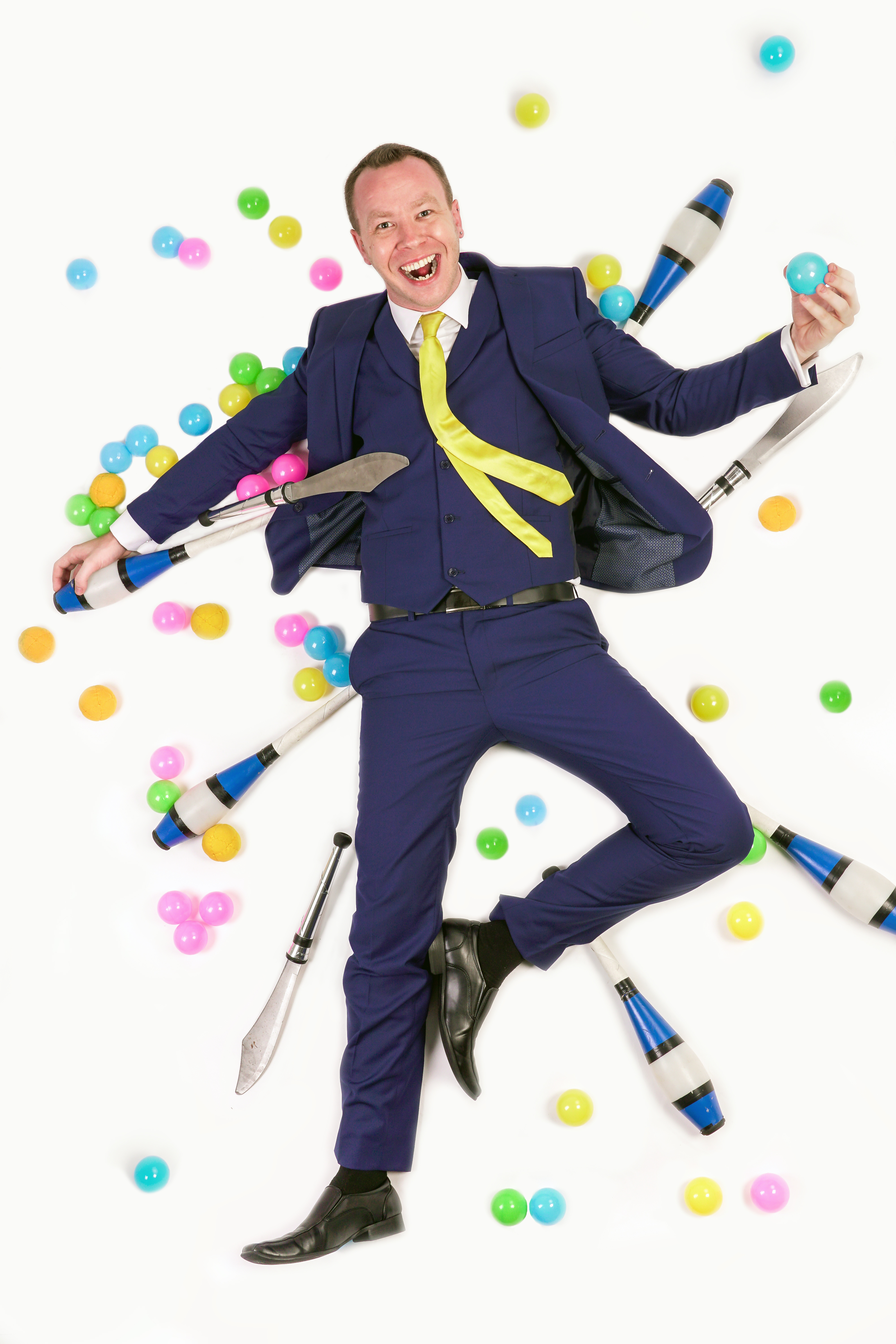 Australian Juggling Funnyman Swaps Flaming Torches for Cake as he Leads World Juggling Day Celebrations
