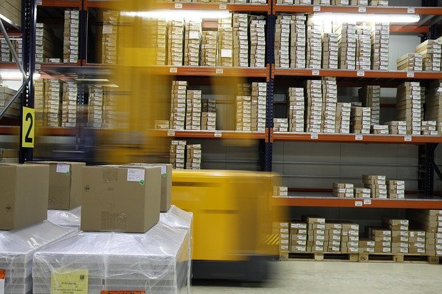 UK Warehouses Face 30% Spike in Staff Costs to Manage Black Friday and Christmas Demand