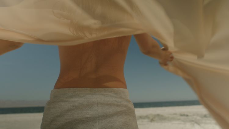 Time to Retire the ‘Beach Body’, Say Health Experts at Well by Vertis