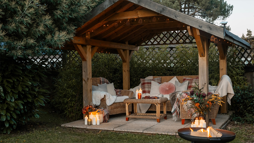 Dorset Cottage Holidays Launches Magical Festive Breaks with Special Santa Visits